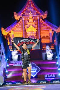 BIB: 920
                            <button type="button" onclick="openModal(22347306)" class="btn btn-primary btn-sm float-right btn-popup" data-toggle="modal" data-target=".modal-high-quality">
                        <i class="fas fa-shopping-cart"></i> Add to Cart
                    </button>
                                            <button type="button" onclick="isThisMe(22347306, true)" class="btn btn-success btn-sm float-right btn-popup btn-isme hidden" data-toggle="tooltip" data-placement="bottom" title="นี่คือรูปของคุณใช่ไหม คลิกที่นี่เพื่อเอาเข้าอัลบั้ม">
                        <i class="fas fa-plus"></i> Add to album
                    </button>
                    <button type="button" onclick="isThisMe(22347306, false)" class="btn btn-warning btn-sm float-right btn-popup btn-isnotme hidden">
                        <i class="fas fa-ban"></i> Remove from album
                    </button>